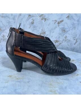 Gentle Souls Women's Size 6M Shoes Black Leather Strappy Comfort Fashion Heels